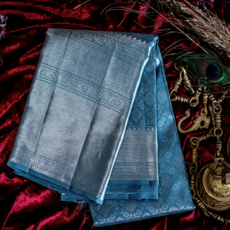 Silver Kanchipuram Saree With Sea Blue Elegance